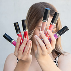 /upload/images/otras_ediciones/thader-lip-gloss.jpg